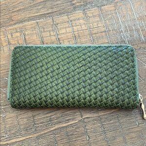 Green Woven Zip Wallet